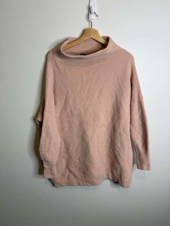 Free People Sweaters - Free People ottoman sweater pink peach size medium